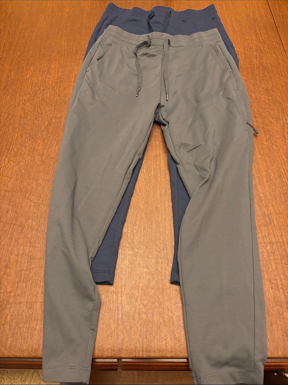 32 Degrees Men's Gray and Navy Tech Joggers